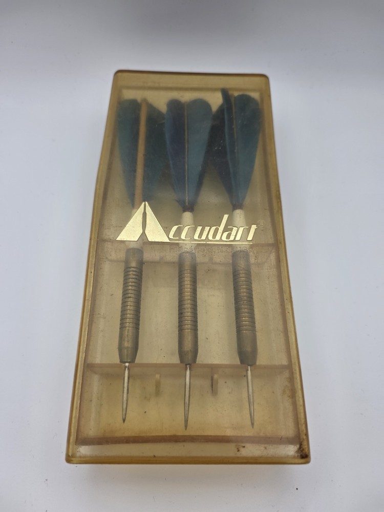 Vintage Accudart Solid Blue Feather Set Of Darts