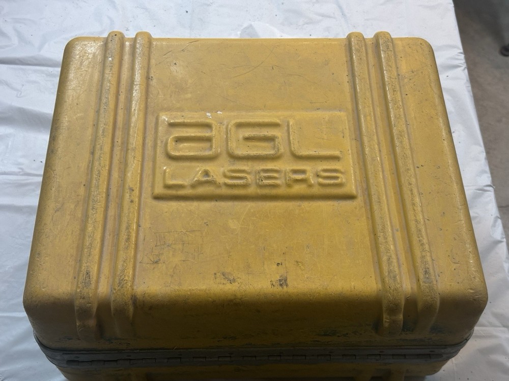 AGL EAGL-2 EAGL2 Rotary Electronic Laser Level w/ Case - Powers On But Untested