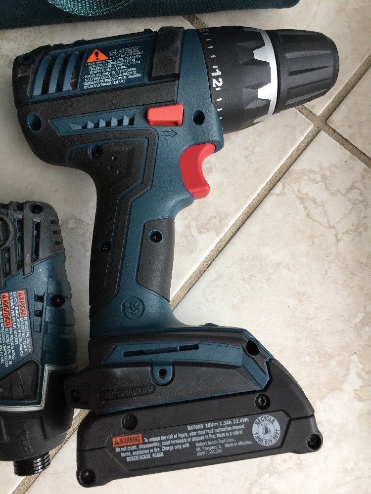 Bosch CLPK232-181 18V 2-Tool Combo Kit Drill & Impact Driver