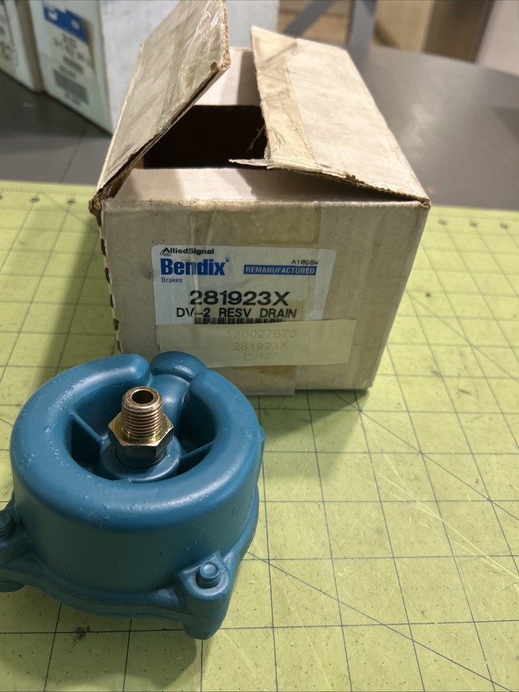 Bendix 281923X Automatic Drain Valve