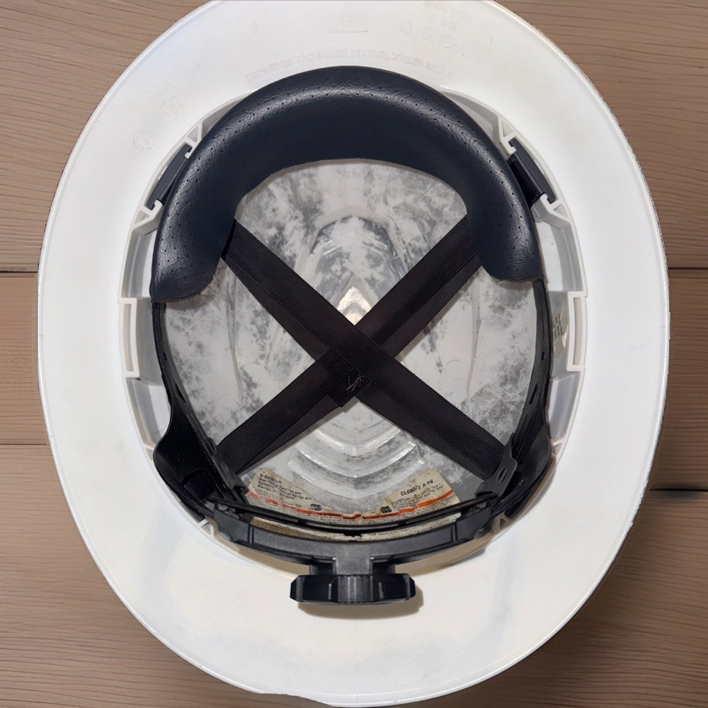 MSA V-Gard Full Brim Hard Hat, Type 1, Class E.