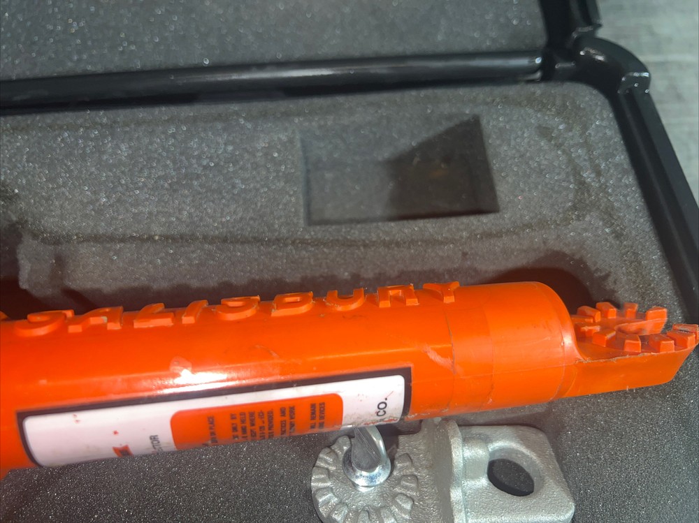 SALISBURY Model WHSCO 4344 Audio Visual AC VOLTAGE DETECTOR. Our #1