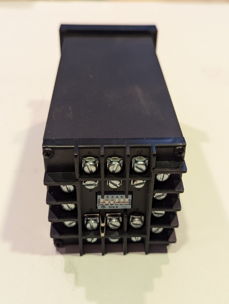 Eaton Durant 1800-511 Programmable Solid State Counter, 120/240V AC, 24V DC, 10A