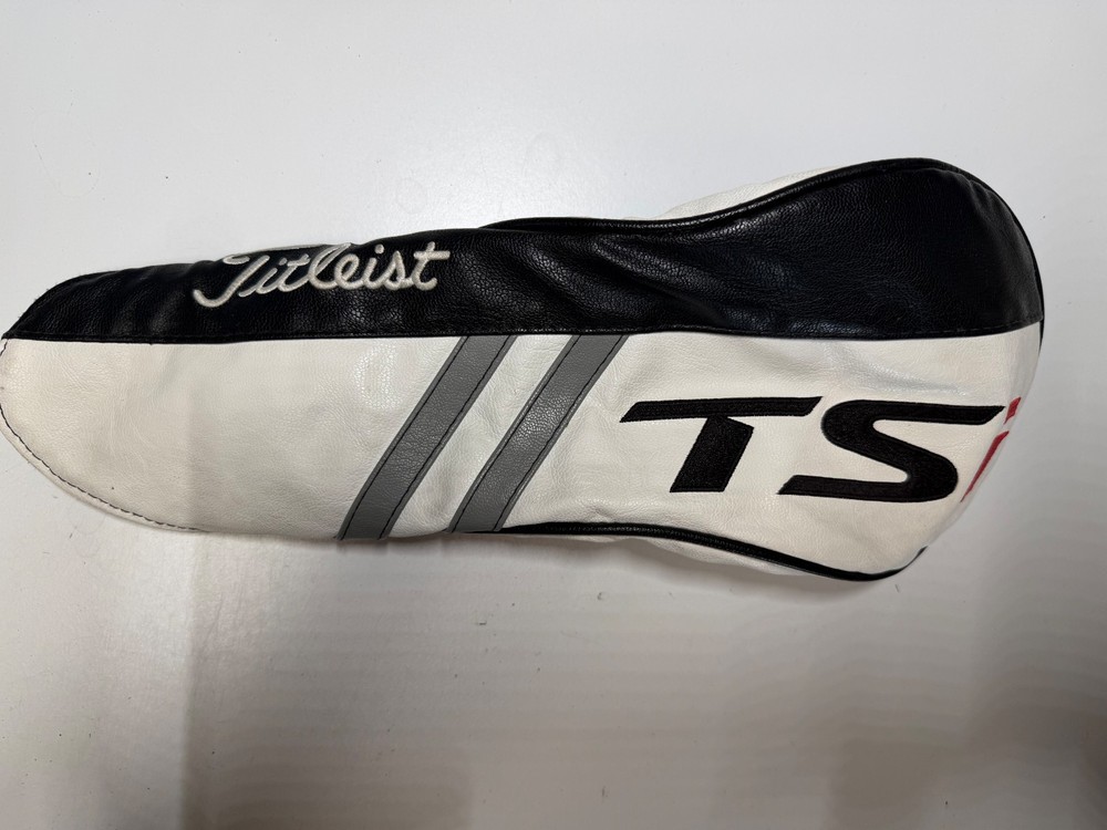 - Titleist TSI Driver Headcover
