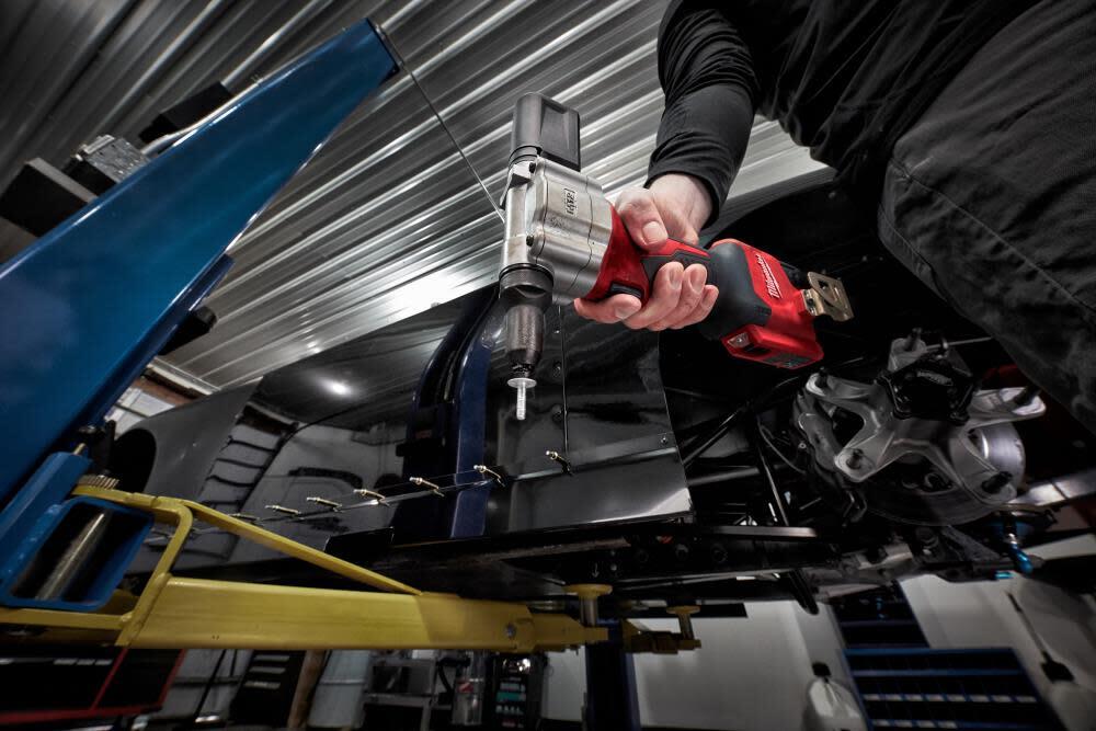 Milwaukee M12 Rivet Tool Kit