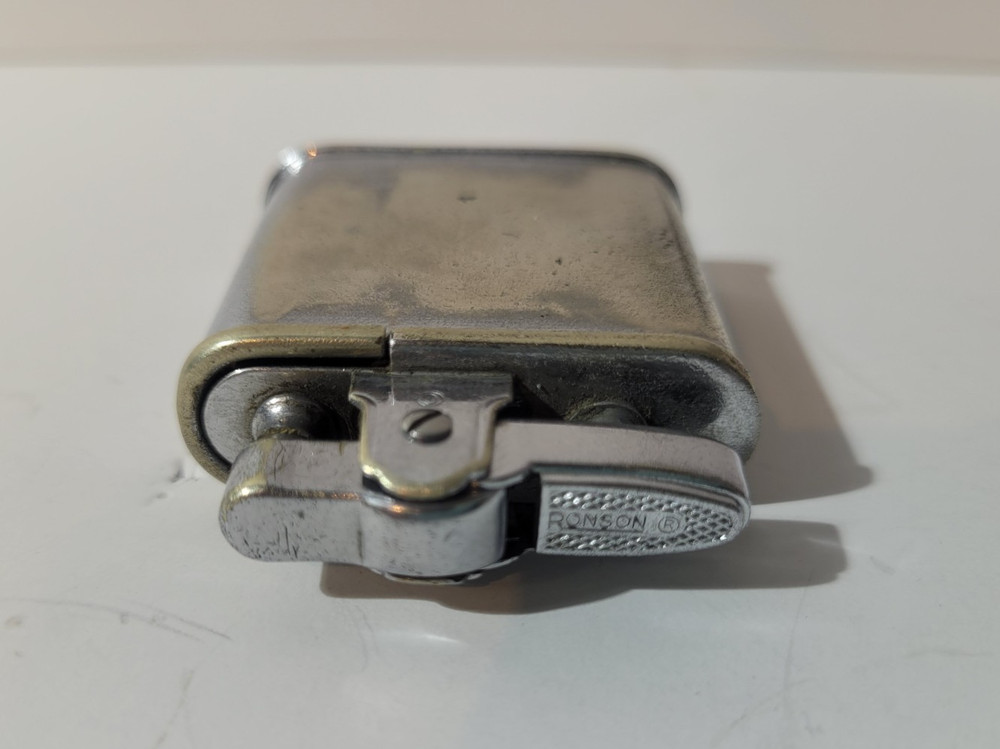 Vintage Ronson Whirlwind Cigarette Lighter