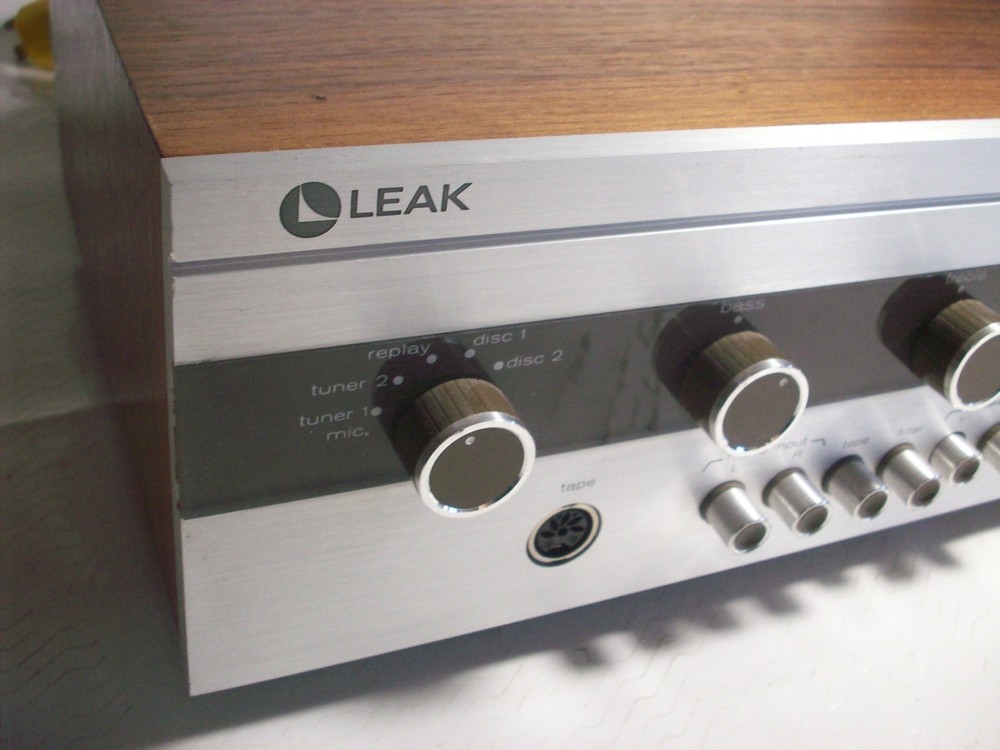 Leak Delta 70 Stereo Made In England