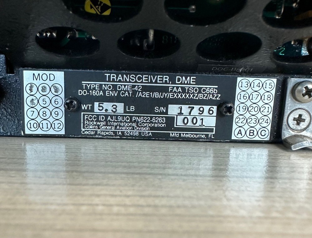 Collins DME-42 Transceiver