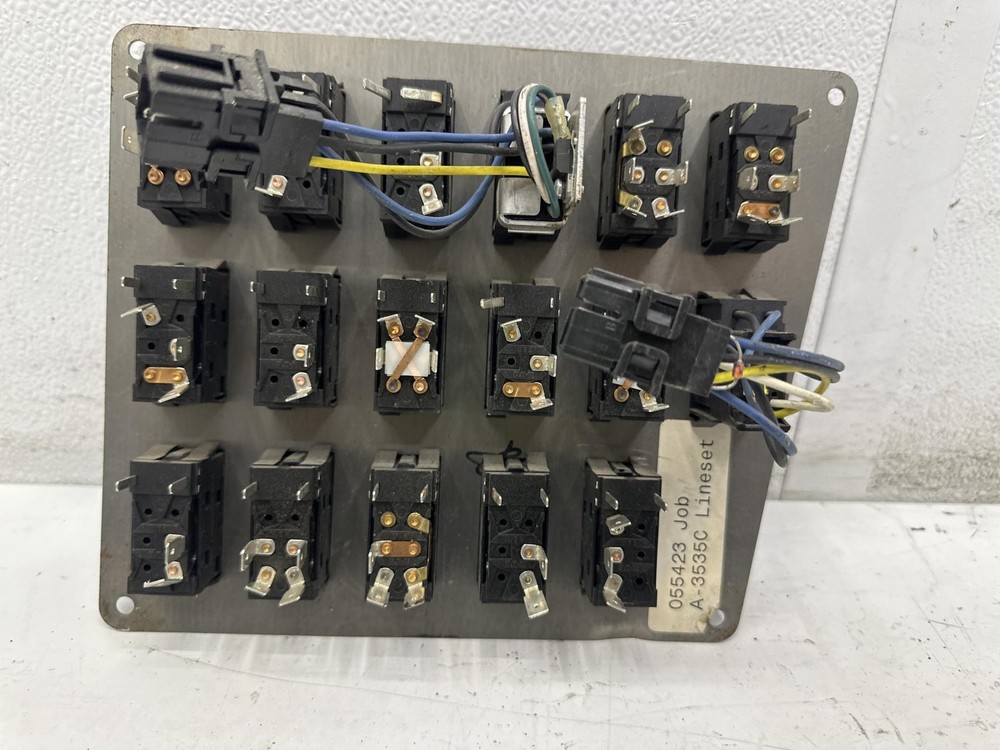 International 9300 SWITCH Dash Panel - Used