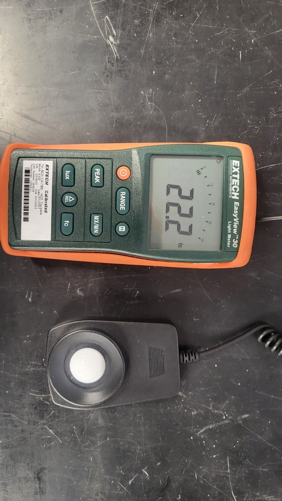 Extech EA30 Easy View Wide Range Light Meter - Brand New