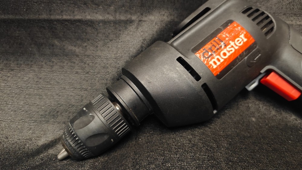 Drill Master 120 Volt 3/8" Variable Speed Reversible Electric Drill Item 60614