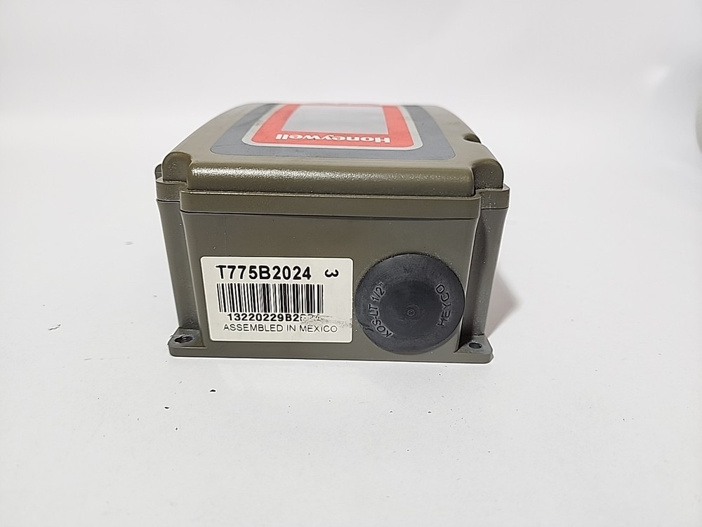 Honeywell T775B2024 Temperature Controller