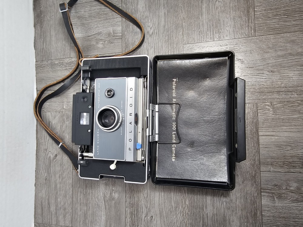 Polaroid Automatic 100 Land Camera w/ Hard Case