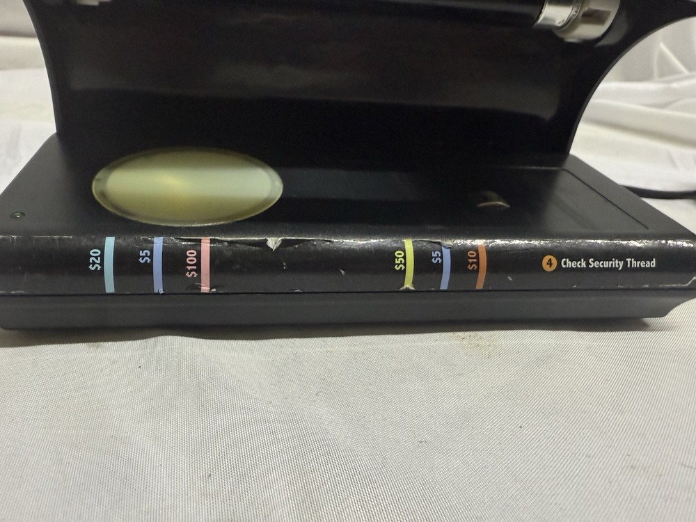 Royal Sovereign counterfeit detector