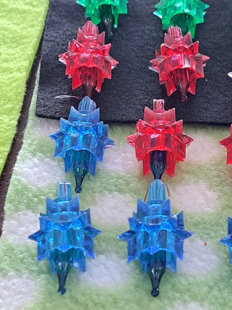 Christmas Multicolor 82 Plastic Atomic Starburst Design Replacement Light Bulbs