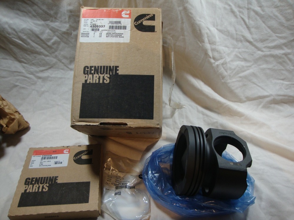 Genuine Cummins 4309337 Engine Piston Kit