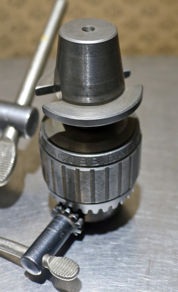 Bridgeport R8 Master Quick Change Tool Master & 2 Holders W/ Jacobs Chucks-E2897