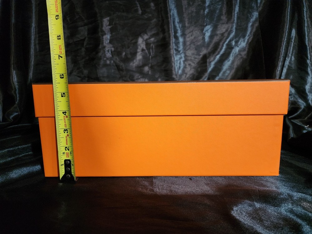 Authentic HERMES Empty Box 14x14x5.5" Number 081 With Booklet