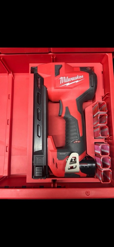 Milwaukee M12 Cable Stapler Packout Insert
