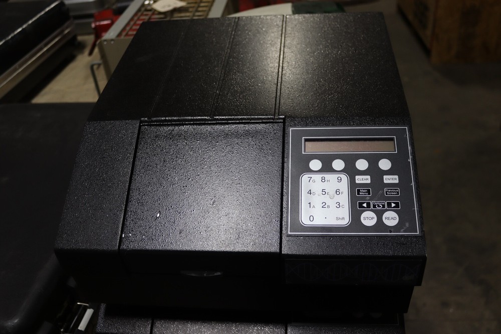 Bio-Tek μQuant Micro Quant Microplate Spectrophotometer