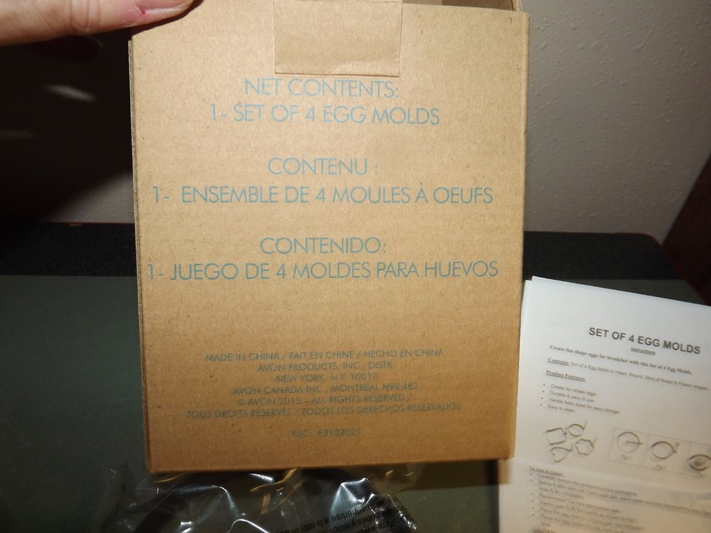 2015 Avon Set 4 Egg Molds - NIB