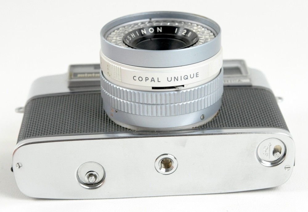 YASHICA MINIMATIC-C RANGEFINDER CAMERA