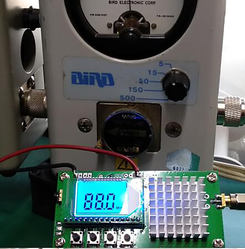 76-108MHz transmitter FM transmitter board 0-1W / 0-2W 2000m transmitter module