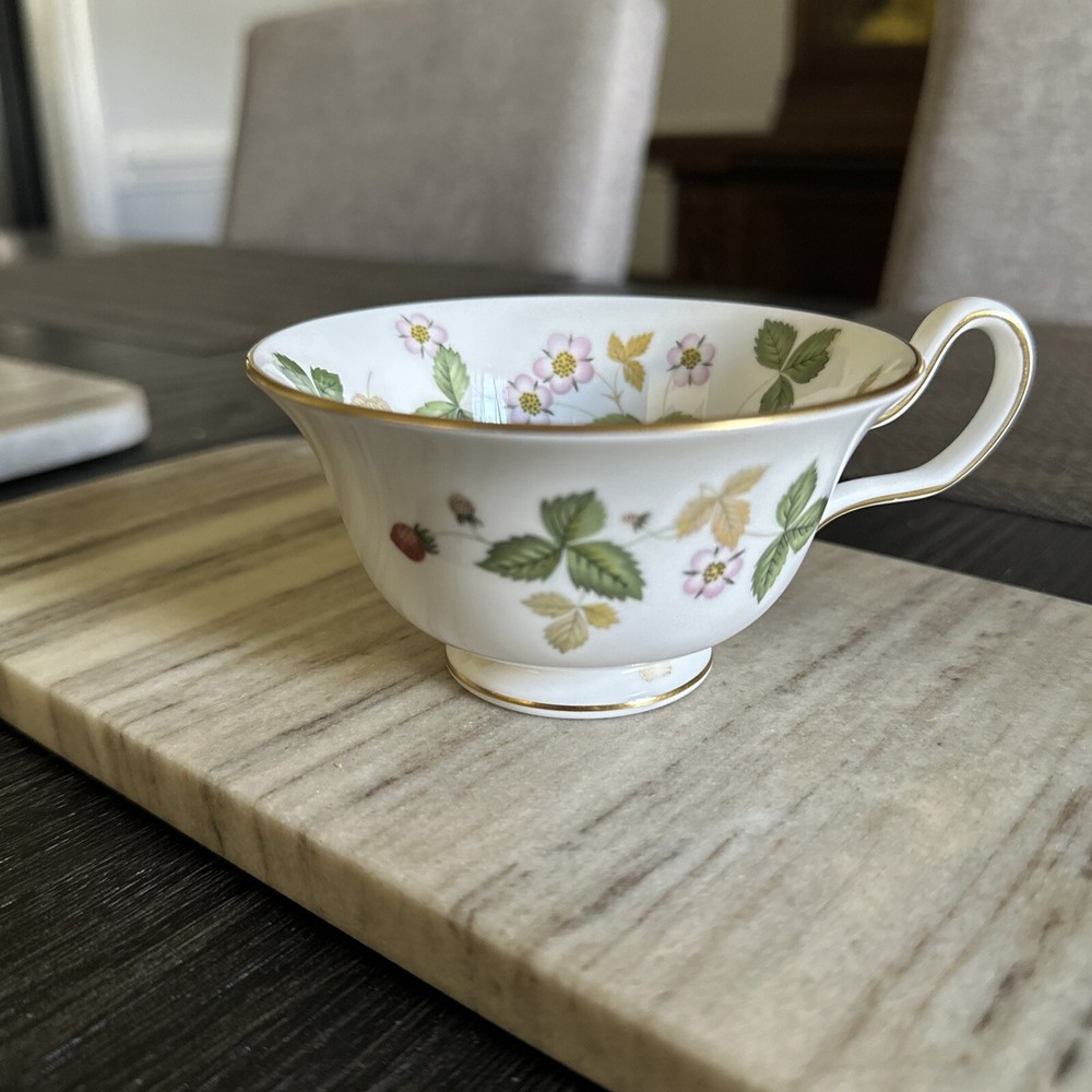 Wedgewood WILD STRAWBERRY Teacup