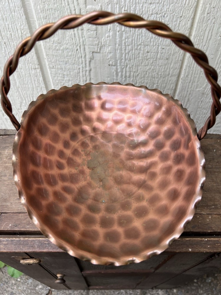 VTG Solid Copper Footed Basket with Scalloped Edge, Twisted Handle