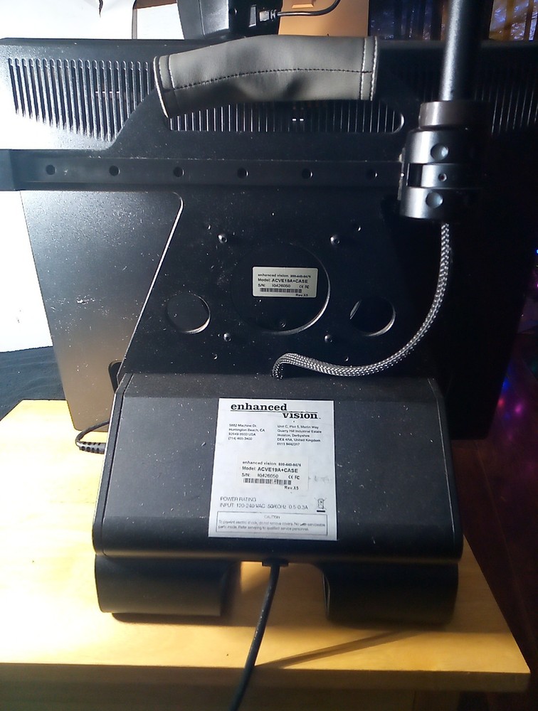 Acrobat LCD Enhanced Vision ACVE19A +Case
