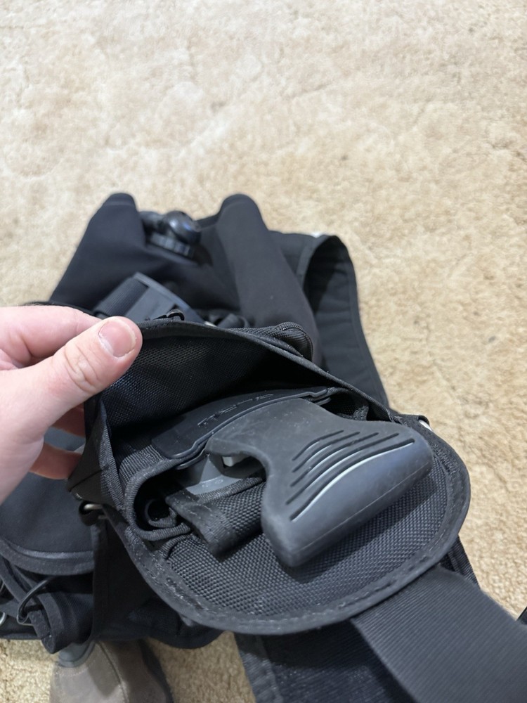 Oceanic Excursion QLR-3 Scuba Dive Pack. BIOFLEX Black, Size Large.