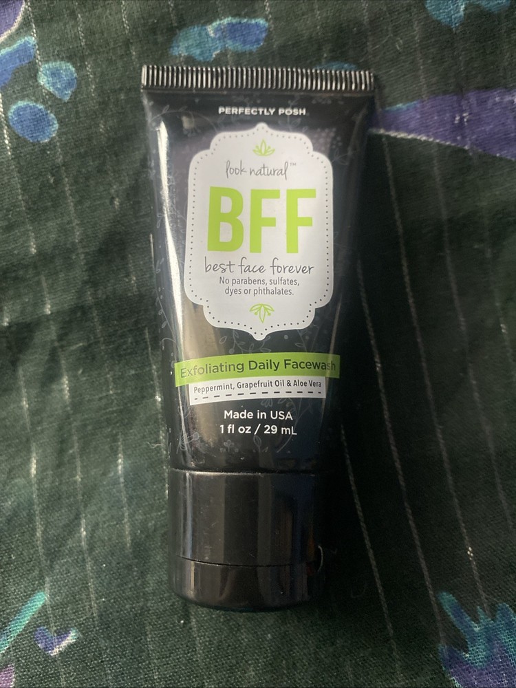 Best Face Forever BFF Exfoliating Facewash 1oz 🍑 SEALED