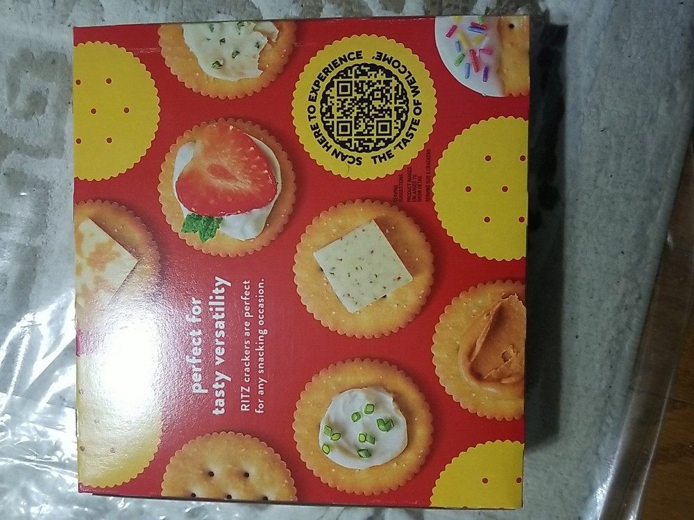 Ritz Garlic Butter Crackers 13.7 oz