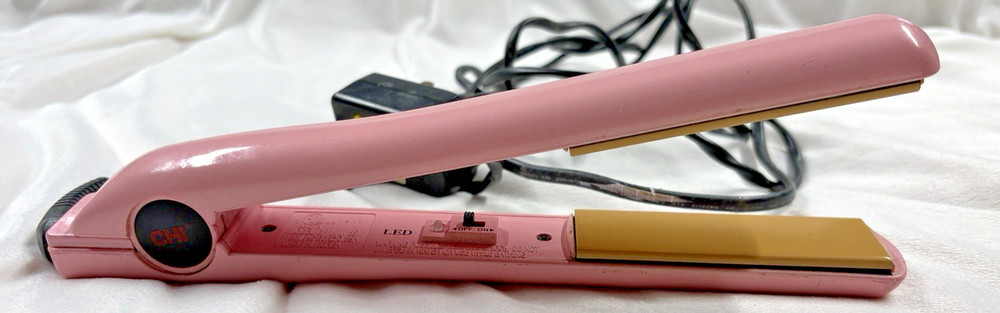Farouk Systems - GF 1001- Ceramic- Hair Styling-Flat Iron- Tested-Works Great