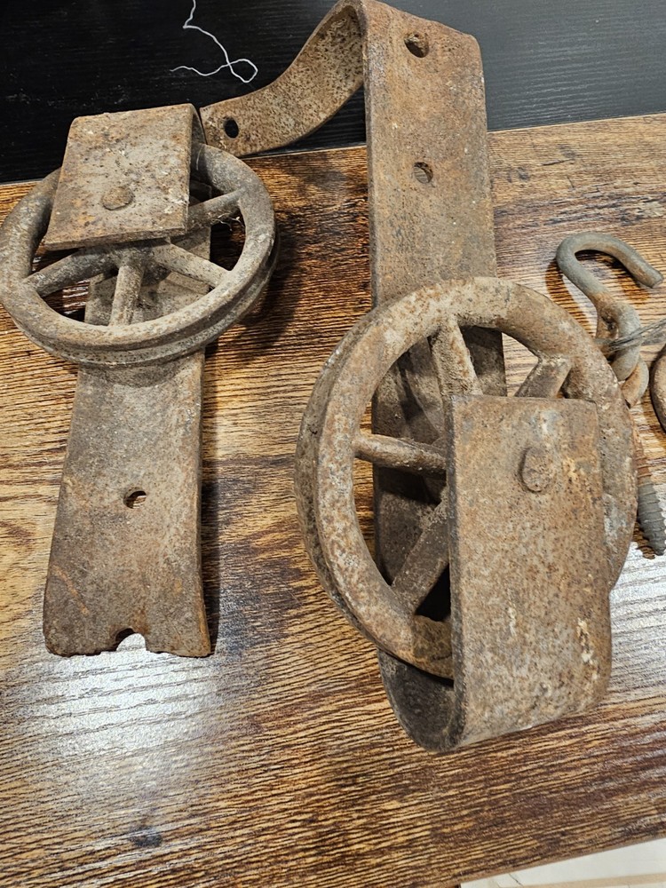 Vintage Cast Iron Pulleys Steampunk Industrial (Top)