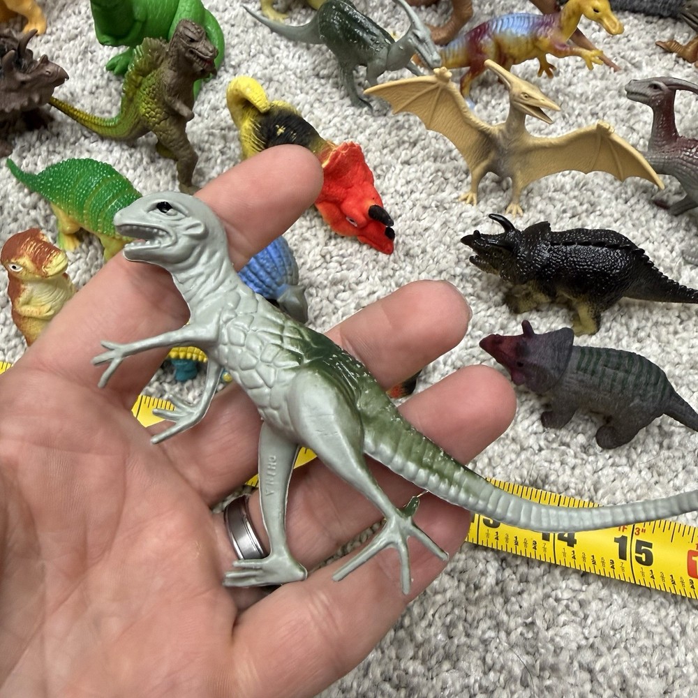 Toy Dinosaur huge lot small mini dino figures