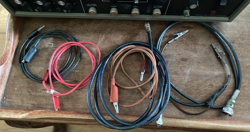 B&K Precision Model 415 Solid State Sweep/Marker Generator With Cords Untested