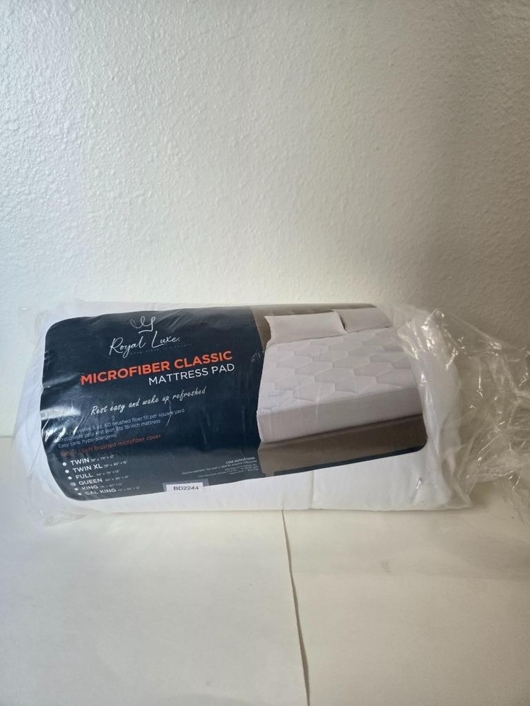Royal Luxe Classic Quilted Down Alternative Mattress Pad Queen