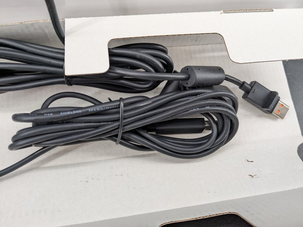 Microsoft XBOX 360 Sensor With Game In Box Sealed Cords