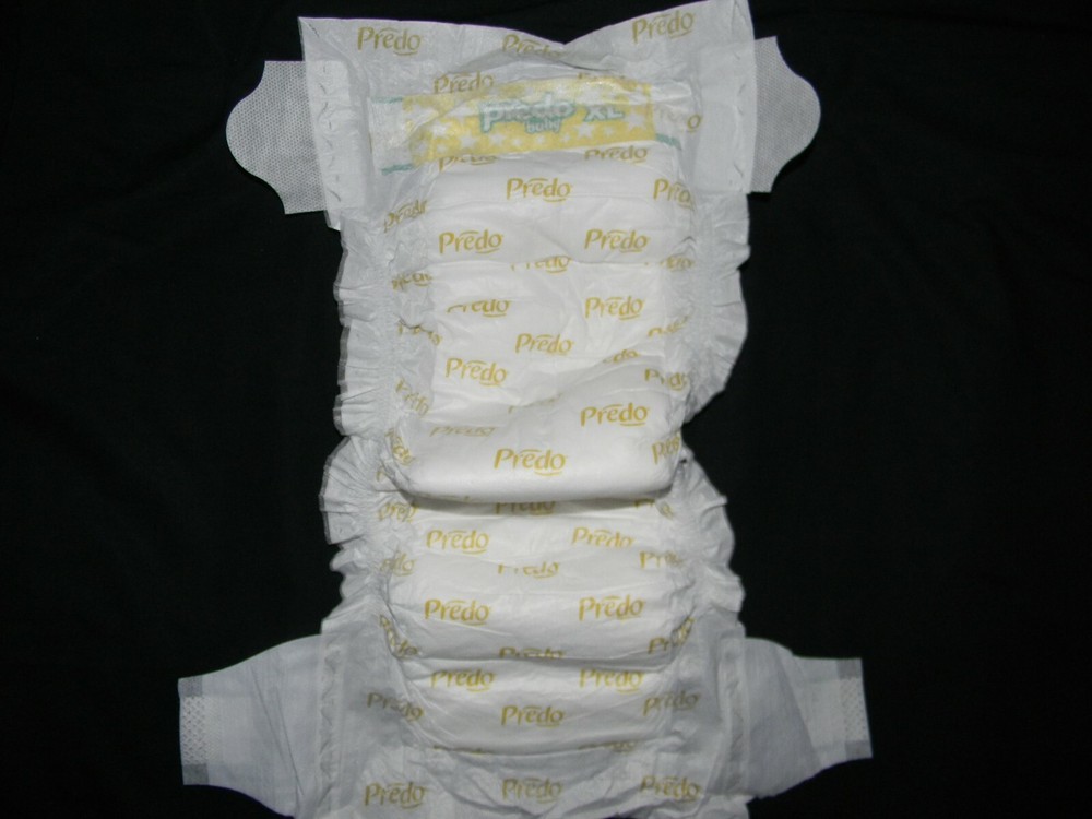 4 sample Predo baby size 6 over 35+Lbs