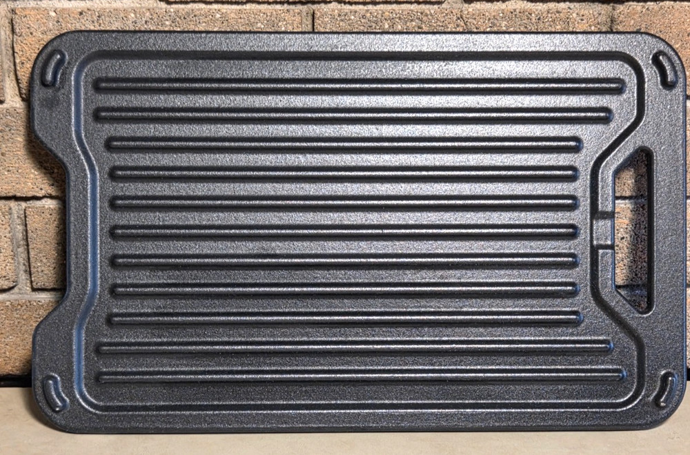 NEW! Traeger ModiFIRE Reversible Cast-Iron Griddle BAC609