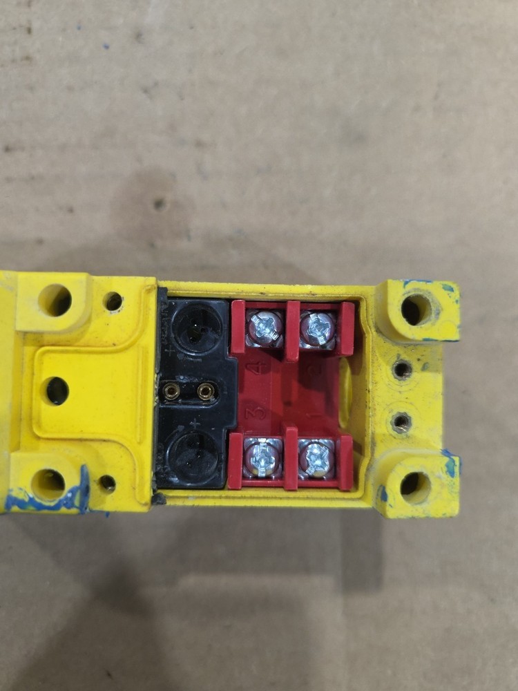 Banner RX1 Multi-Beam Scanner Block - USED