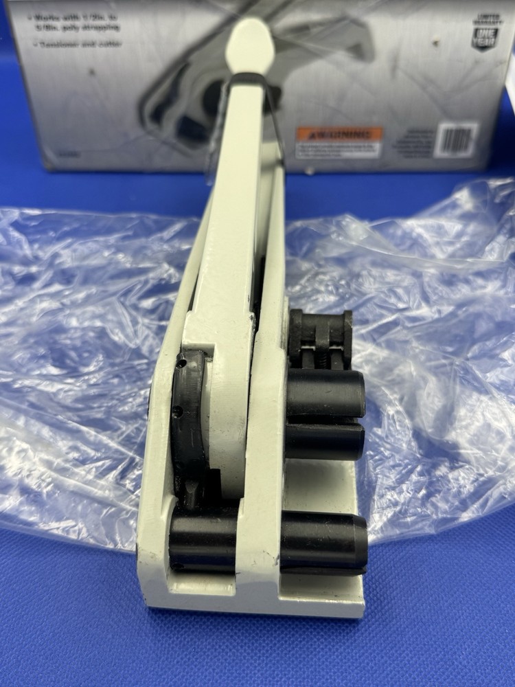 Strongway Poly Strapping Tensioner and Cutter