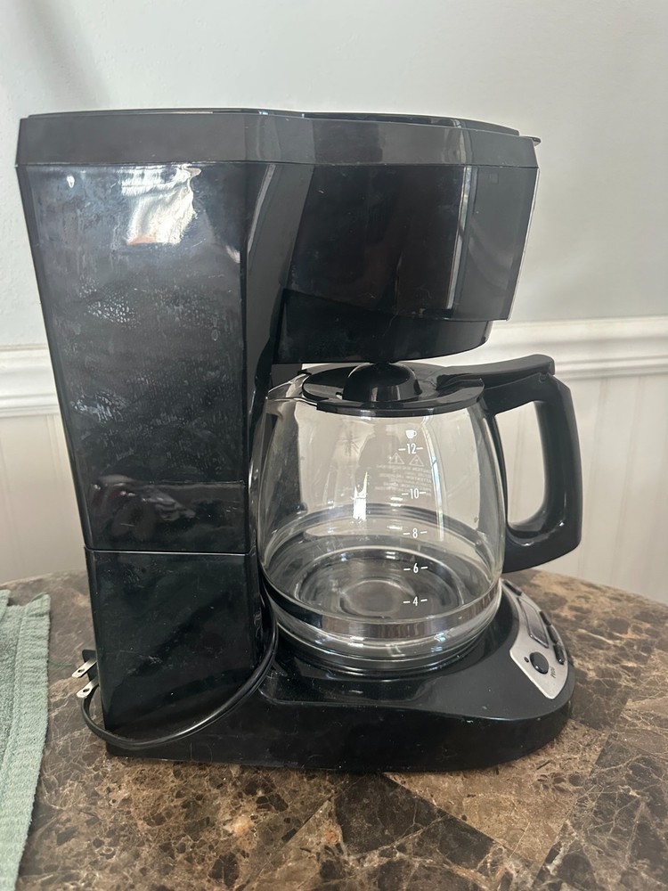 HAMILTON BEACH 12 CUP COFFEE MAKER BLACK MODEL 49615 PROGRAMMABLE CLOCK