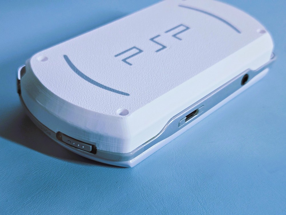 PSP Go Replacement Expanded Back Battery Cover (Blue and Silver)
