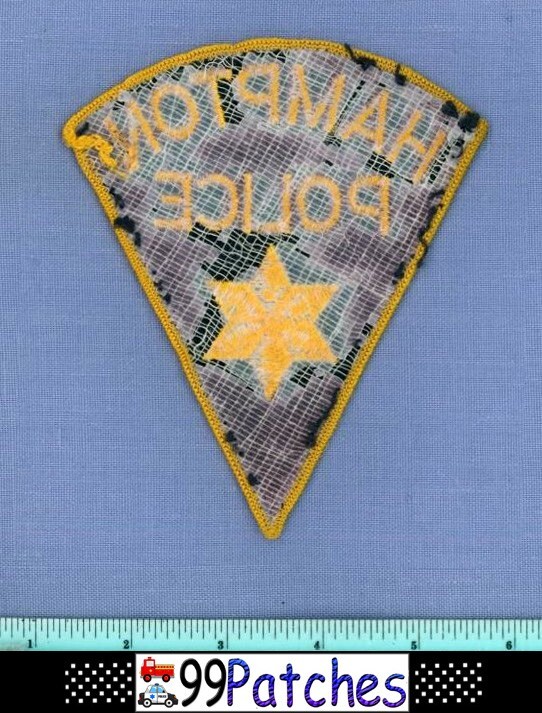 HAMPTON CANADA Police Shoulder Patch GOLD STAR 7A
