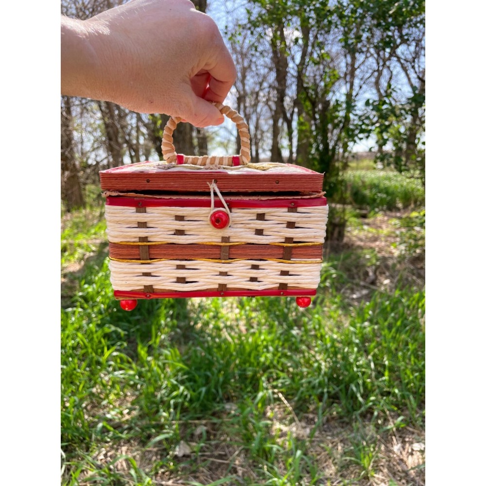 Vintage raffia straw Small Sewing Box Retro Red