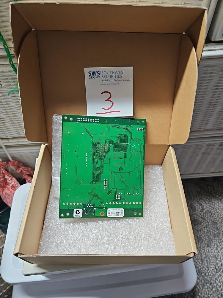 LNL-3300 LENEL Intelligent Systems Controller