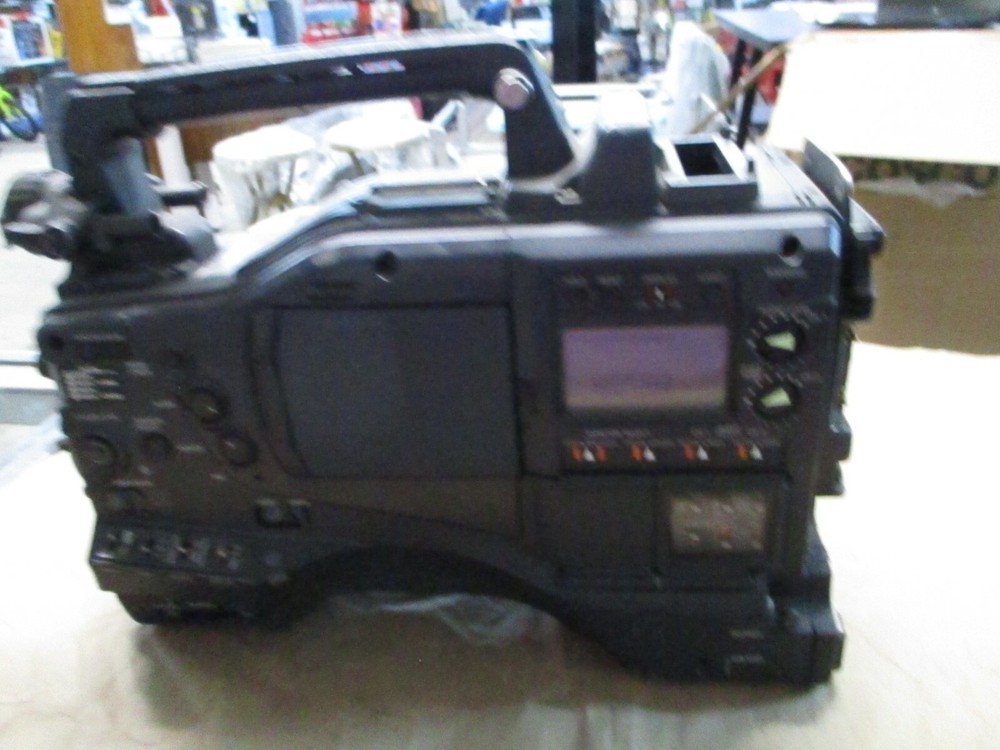 Panasonic AJ-D700P DVCPRO Digital Video Cassette Camera- Powers On " NOT TESTED"
