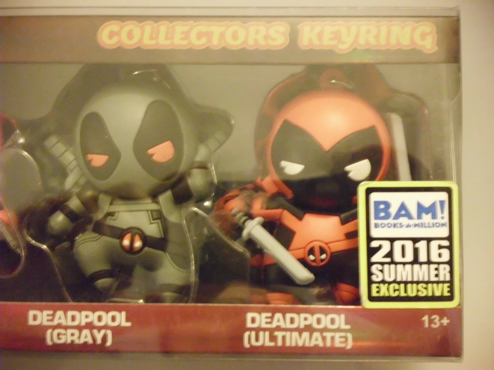 Figural Marvel Comics DEADPOOL Keyring 5 Pack 2016 BAM Exclusive - NIB